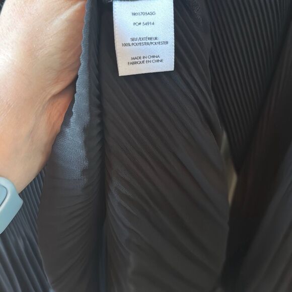 DEREK LAM 10 CROSBY Helena Pleated Chiffon Blouse size 2 - Picture 14 of 16